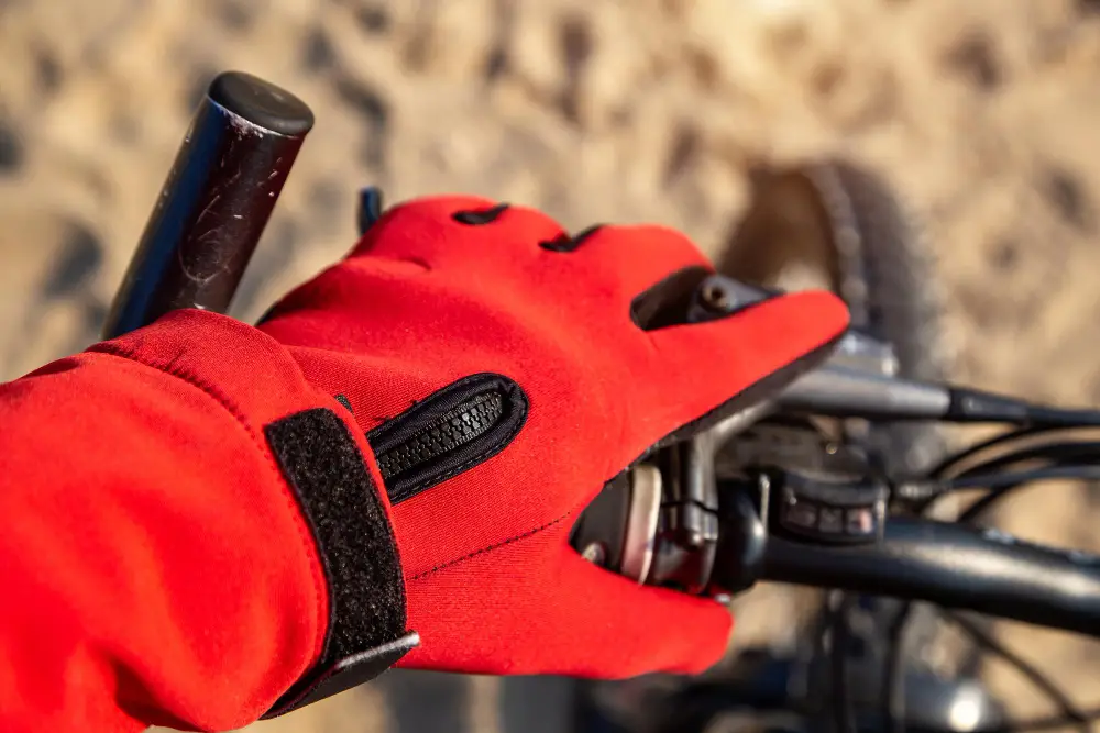 Najlepšie zimné cyklistické rukavice zateplené na bicykel